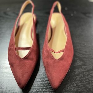 Women's Express Flats Maroon Size 8